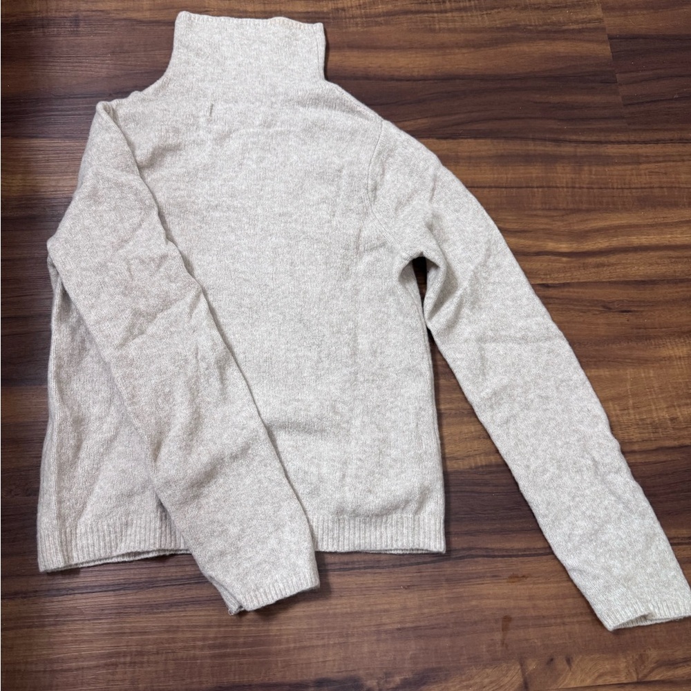 Abercrombie & Fitch Beige Merino Wool-Blend Turtleneck Sweater